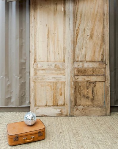 Félix, la grande porte en bois N°6