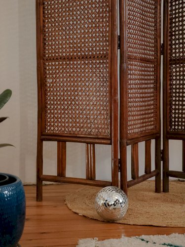 Félix, le paravent canné en rotin N°21