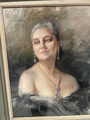 " Femme aux épaules dénudées par YVES DIEY " Portrait en bustre