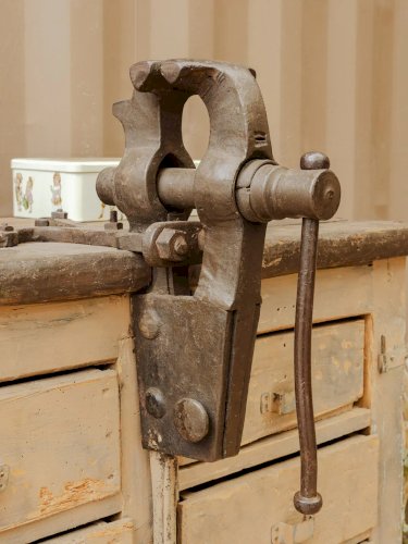 Fernand, le meuble de métier en bois N°149