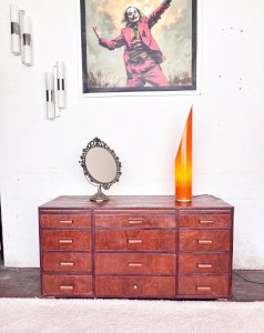 Fernand, the professional furniture No. 90