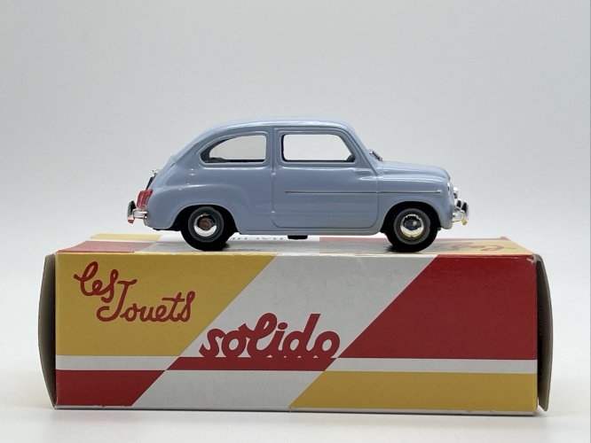 Fiat 600D (1963) 1/43 Solido