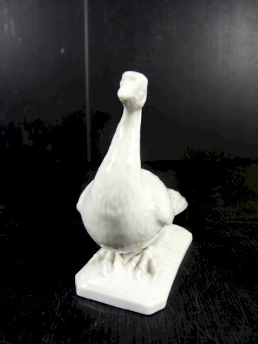 Figure porcelaine de Paris XIX° PAON blanc de Chine numérotée