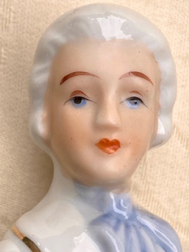 Figurine / Statuette de Gentleman en porcelaine fine