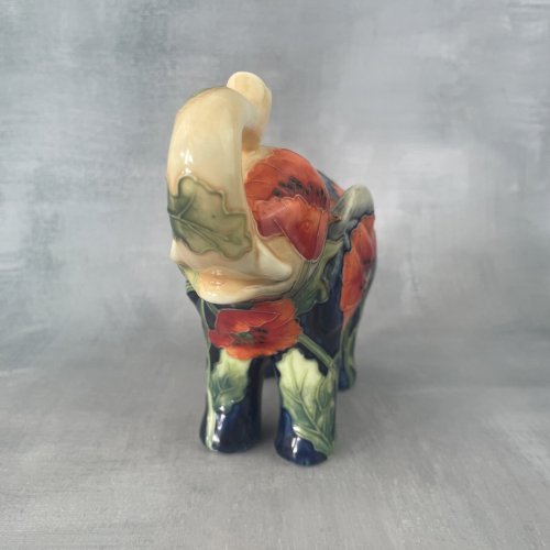 Figurine éléphant porcelaine décor floral coquelicot Old Tupton Ware peint main