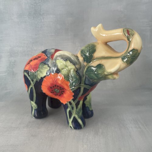 Figurine éléphant porcelaine décor floral coquelicot Old Tupton Ware peint main
