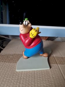 Figurine  en resine 16  Cm- Disney RAPETOU