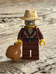 Lego figurine and accessory