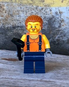 Lego figurine and accessory