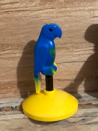 Figurine et accessoires Lego « Éleveur de perroquets »