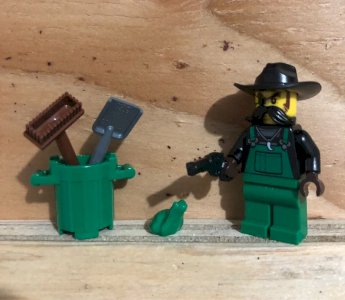 Figurine et accessoires Lego Le jardinier Voleur