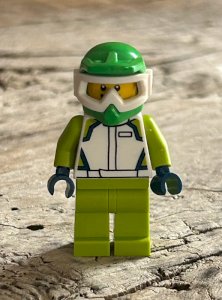 Lego figurine and accessories