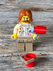 Lego figurine and accessories