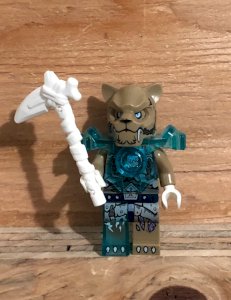 Lego figurine and accessories