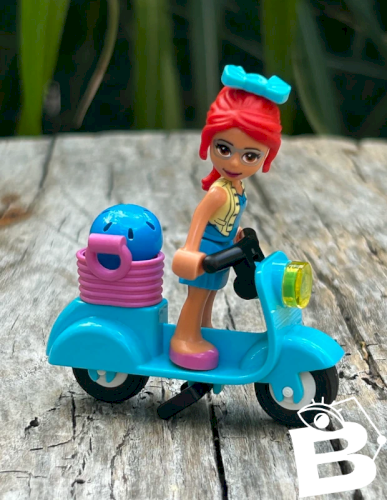 Figurine et scooter Lego Friends