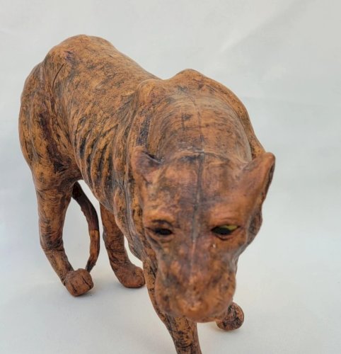 Figurine Lionne victorienne époque 19ème