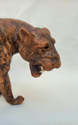 Figurine Lionne victorienne époque 19ème