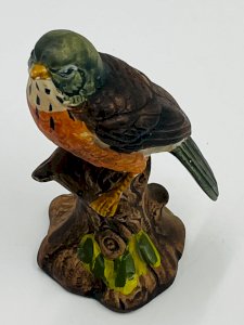 Figurine Merle dAmérique en porcelaine biscuit