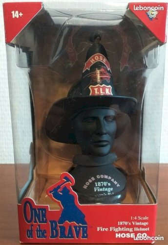 Figurine métal pompier 1870'S fire fighting helmet hose . co