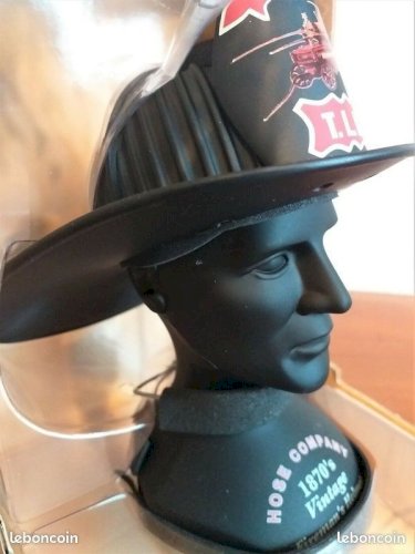 Figurine métal pompier 1870'S fire fighting helmet hose . co