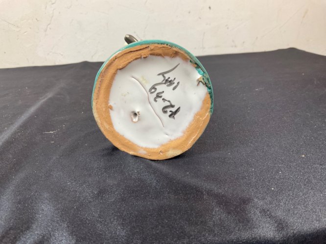 figurine statue de dentiste l arracheur de dent en porcelaine