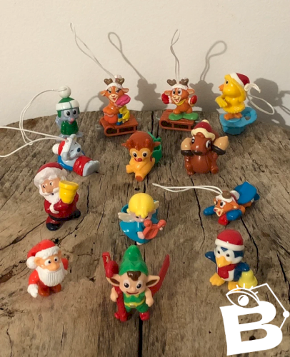 Figurines Kinder sur le thème de Noël