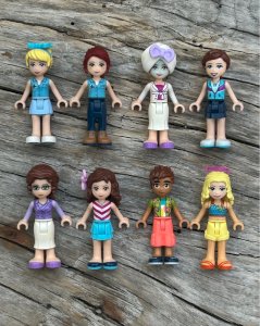 Lego Friends figurines