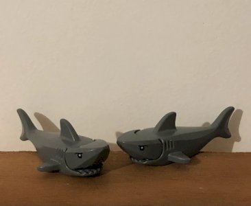 Figurines requins Lego