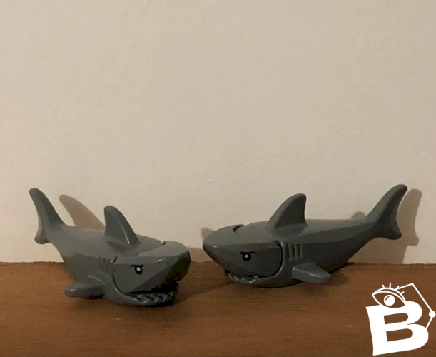Figurines requins Lego