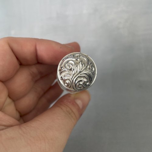 Fiole flacon de pamoison flacon a sel ou parfum en verre moulé