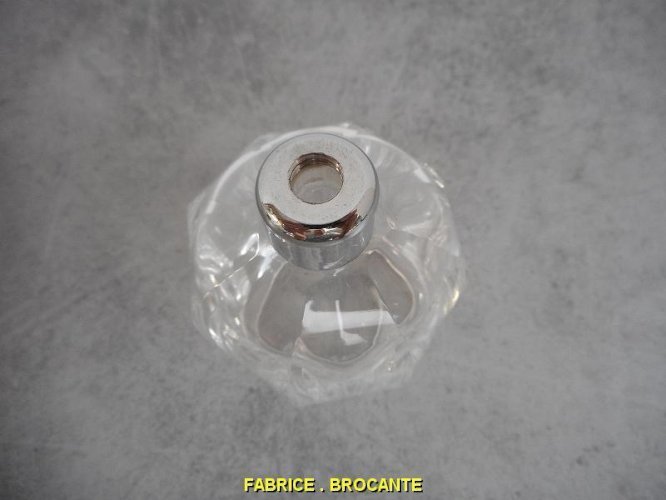 FLACON A PARFUM BACCARAT CRISTAL BOUT CHROME
