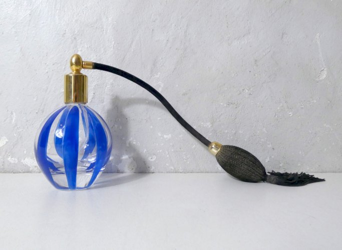 flacon de parfum en verre bleu cobalt Murano glass