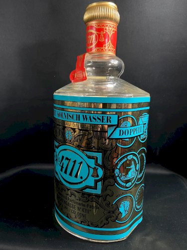 Flacon factice géant de vitrine N°4711 Echt Kölnisch Wasser Glockengasse Köln