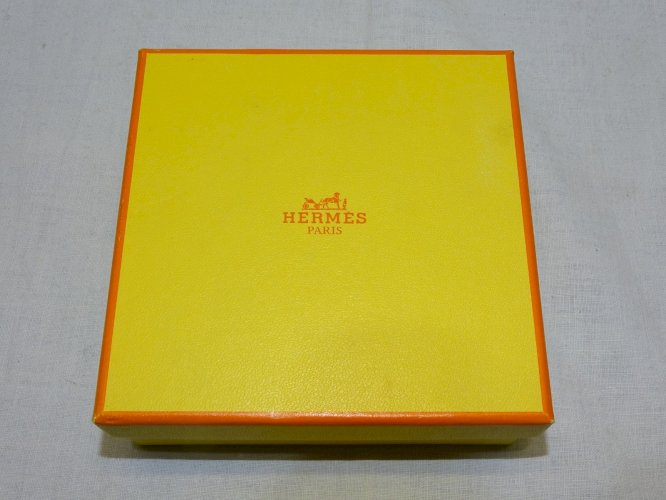 - FLACON VAPORISATEUR DE SAC HERMES 24 FAUBOURG VIDE  DANS SA BOITE CARTONNEE  D