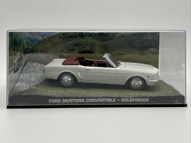 Ford Mustang Convertible L'Homme Au Pistolet D'Or James Bond 1/43 Eaglemoss