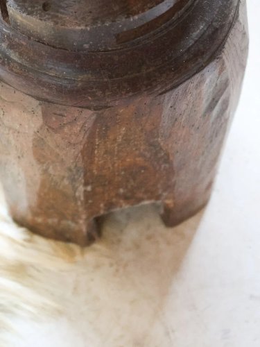 Francine, la colonne en chêne sculpté N°724