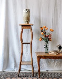 Francine, la grande sellette en bois et marbre N°532