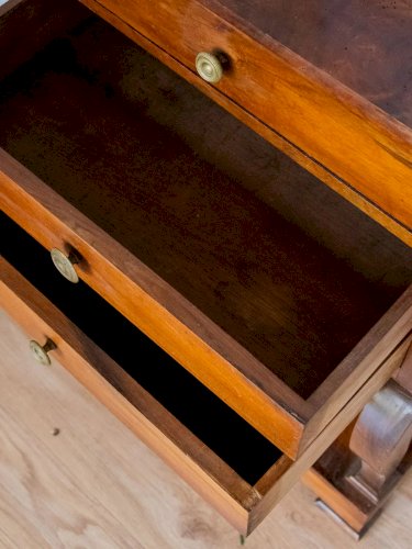 Francine, la grande table d'appoint en bois N°605