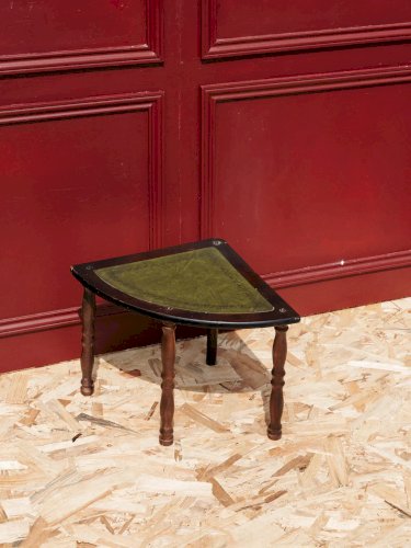 Francine, la petite table d'appoint N°304