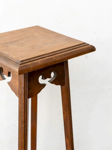 Francine, la sellette en bois N°327