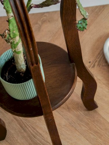 Francine, la sellette ronde en bois N°478