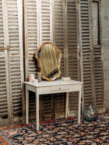 Francine, la table d'appoint blanche N°499