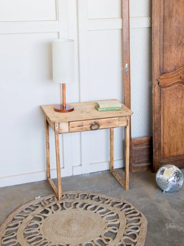 Francine, la table d'appoint en bois brut N°381