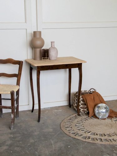 Francine, la table d'appoint en bois brut N°398