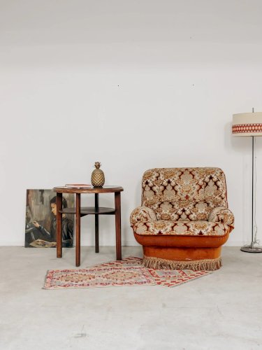 Francine, la table d'appoint en bois N°122