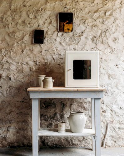 Francine, la table d'appoint en bois N°171