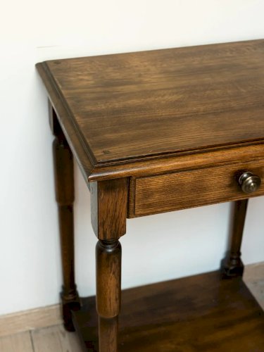 Francine, la table d'appoint en bois N°176