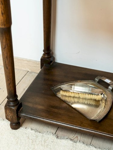 Francine, la table d'appoint en bois N°176