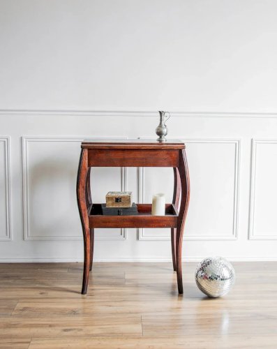 Francine, la table d'appoint en bois N°195