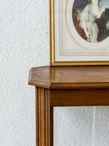 Francine, la table d'appoint en bois N°217